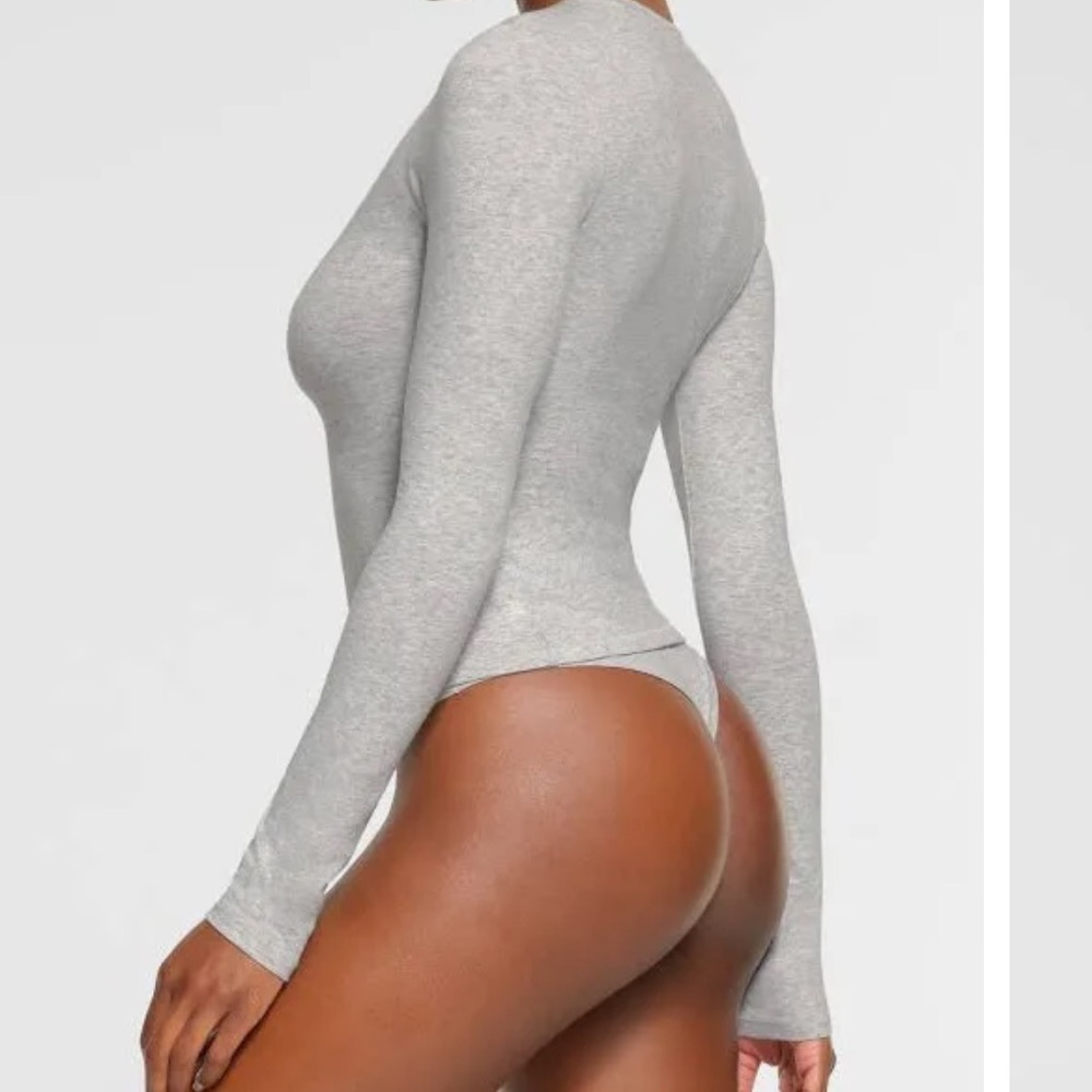 SKIMS NWT Cotton Jersey Long Sleeved Top - Light Heather Gray